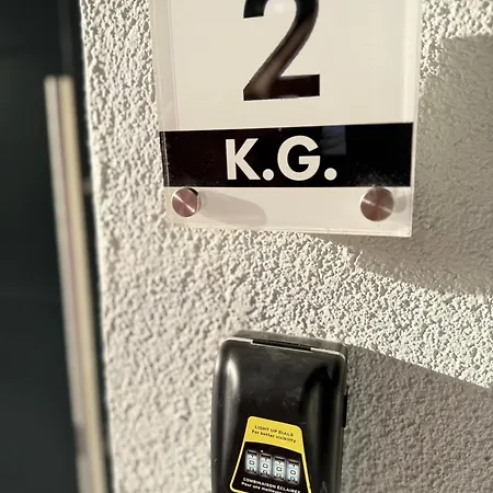 K.g 2 *